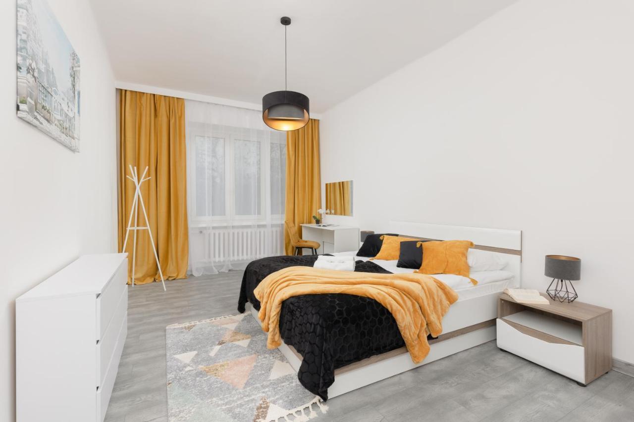 Metro Plac Wilsona Mickiewicza By Renters Warszawa