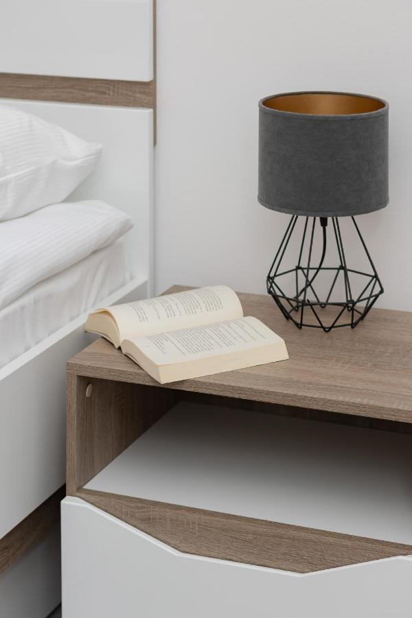 Apartament Metro Plac Wilsona Mickiewicza By Renters